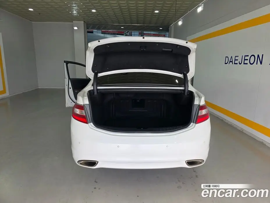 Hyundai Grandeur 2013 3.0 автомат (гидро), фото 18