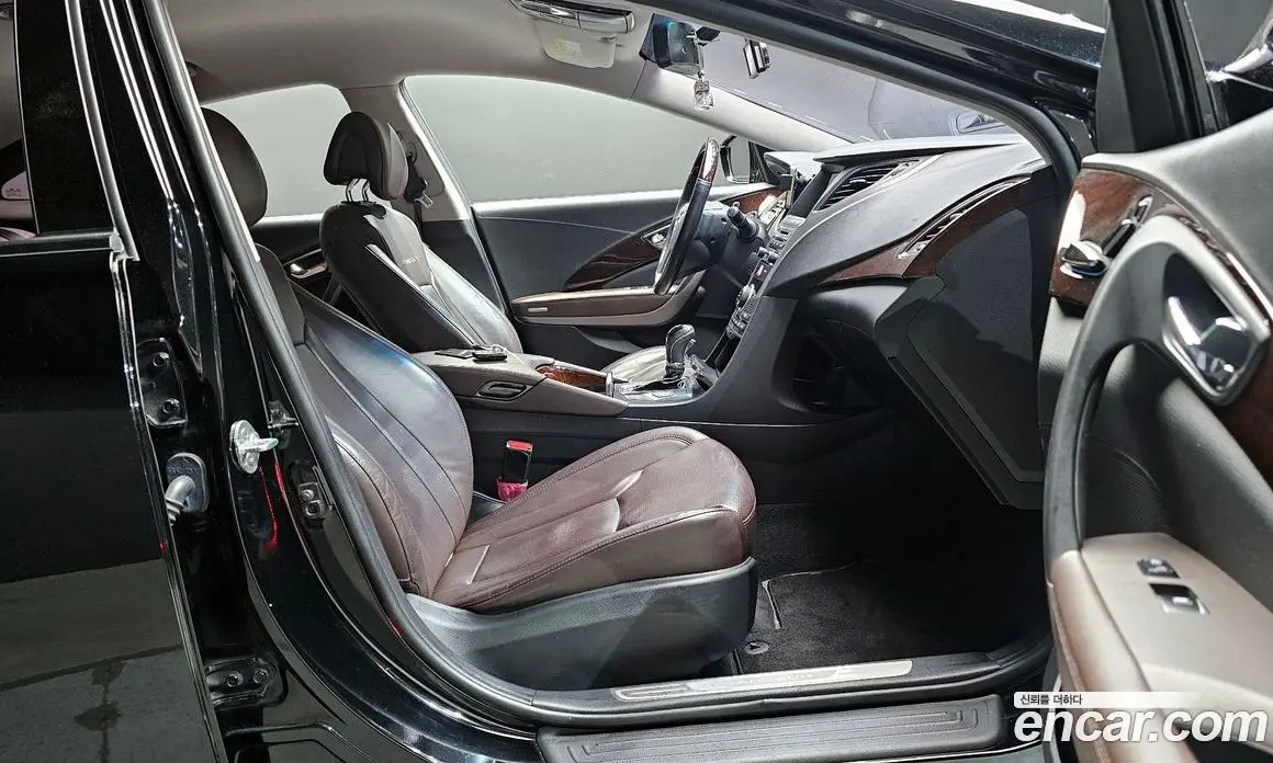 Hyundai Grandeur 2015 3.0 автомат (гидро), фото 16