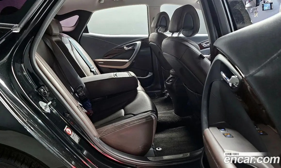 Hyundai Grandeur 2015 3.0 автомат (гидро), фото 18