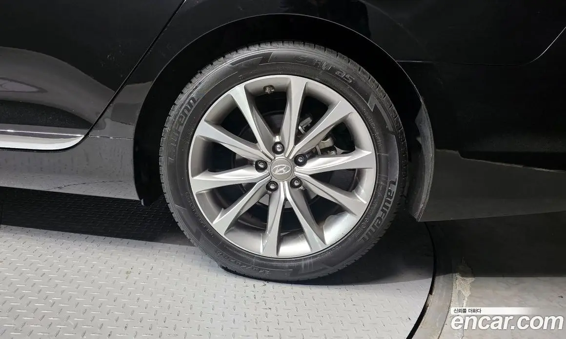 Hyundai Grandeur 2015 3.0 автомат (гидро), фото 7