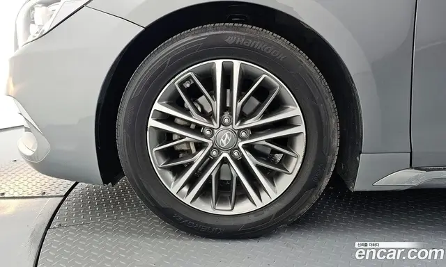 Hyundai Grandeur 2017 2.4 автомат (гидро), миниатюра 5 Hyundai Grandeur 2017 2.4 автомат (гидро), миниатюра 5