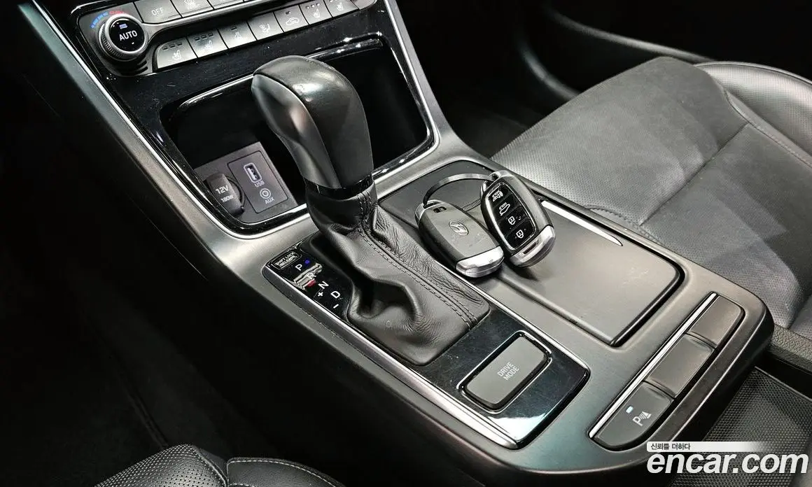 Hyundai Grandeur 2017 2.4 автомат (гидро), фото 9 Hyundai Grandeur 2017 2.4 автомат (гидро), фото 9