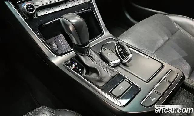 Hyundai Grandeur 2017 2.4 автомат (гидро), миниатюра 9 Hyundai Grandeur 2017 2.4 автомат (гидро), миниатюра 9