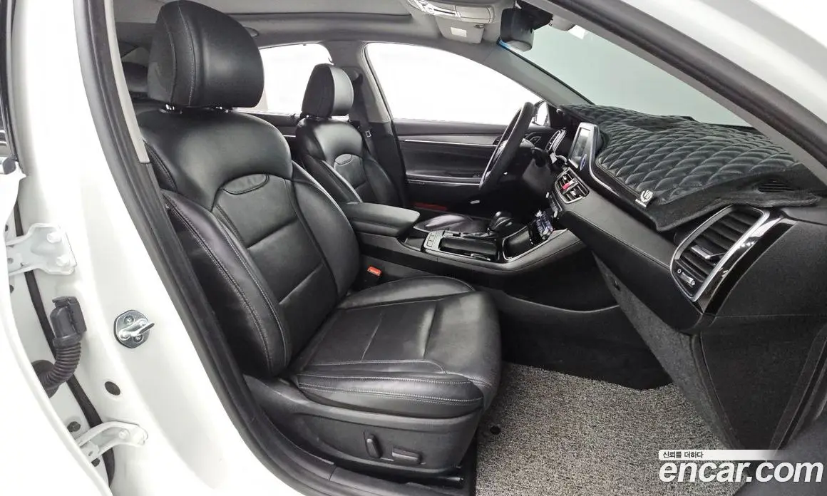 Hyundai Grandeur 2017 2.2 автомат (гидро), фото 11