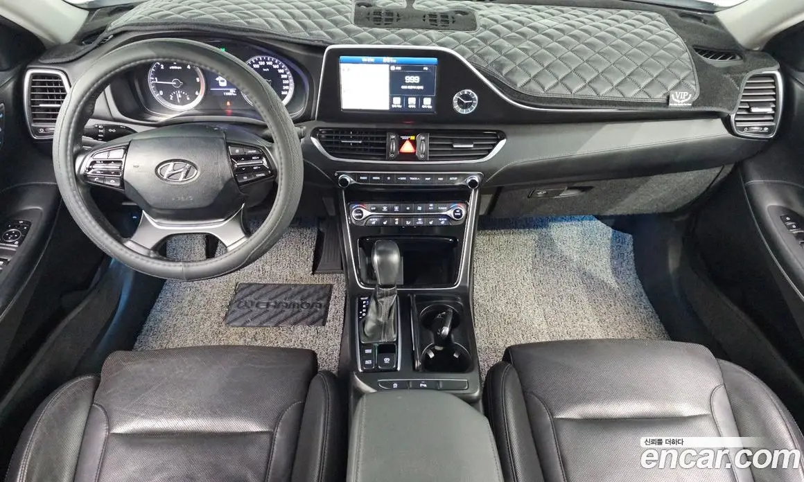 Hyundai Grandeur 2017 2.2 автомат (гидро), фото 7