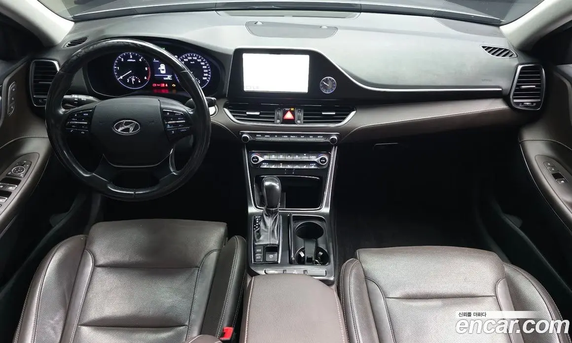Hyundai Grandeur 2017 2.2 автомат (гидро), фото 7