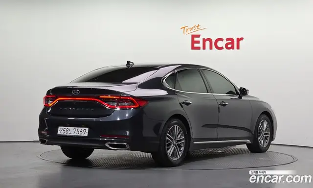 Hyundai Grandeur 2017 2.4 автомат (гидро), миниатюра 2
