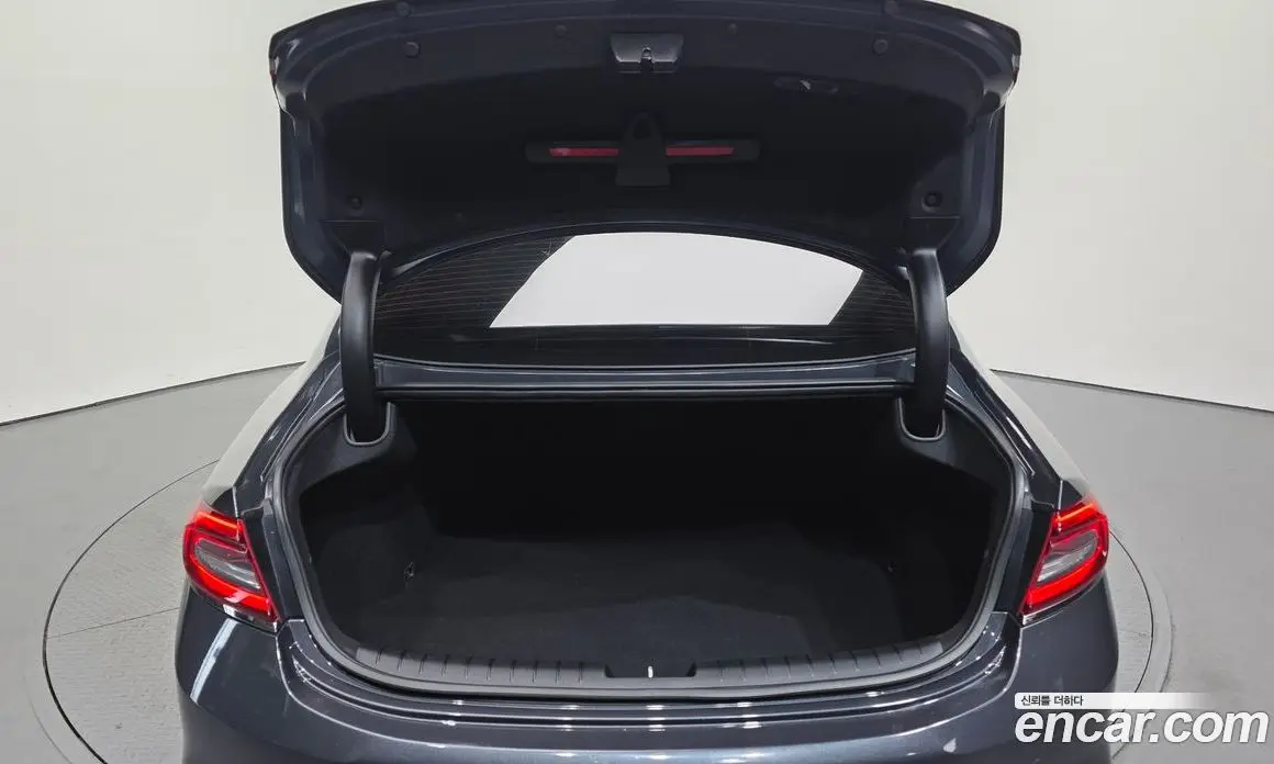 Hyundai Grandeur 2017 2.4 автомат (гидро), фото 20