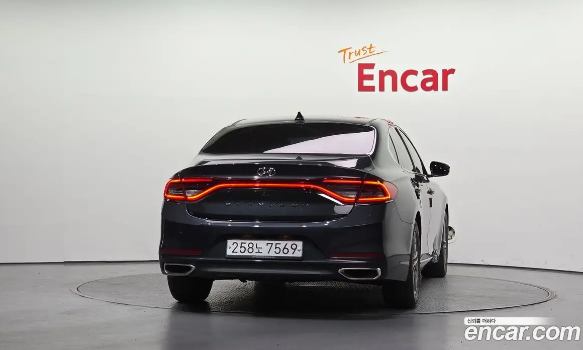 Hyundai Grandeur 2017 2.4 автомат (гидро), фото 4