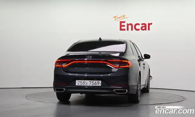 Hyundai Grandeur 2017 2.4 автомат (гидро), миниатюра 4