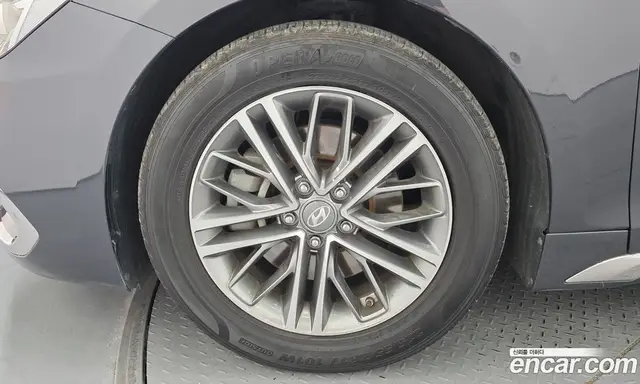 Hyundai Grandeur 2017 2.4 автомат (гидро), миниатюра 5