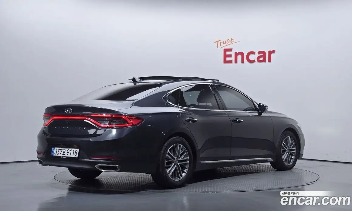 Hyundai Grandeur 2017 3.0 автомат (гидро), фото 2 Hyundai Grandeur 2017 3.0 автомат (гидро), фото 2