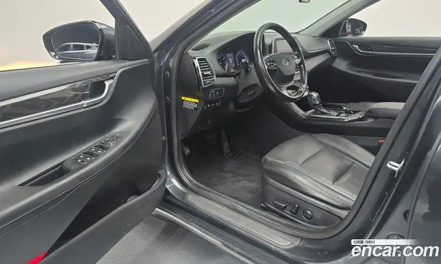 Hyundai Grandeur 2017 3.0 автомат (гидро), миниатюра 10 Hyundai Grandeur 2017 3.0 автомат (гидро), миниатюра 10