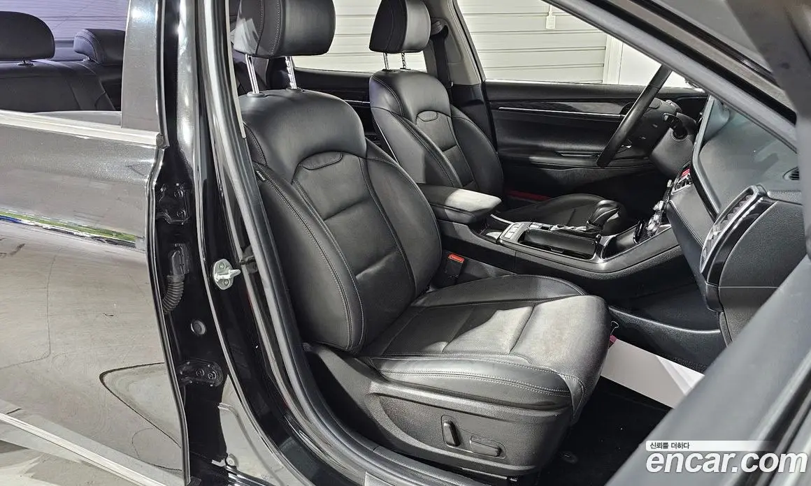 Hyundai Grandeur 2018 2.2 автомат (гидро), фото 11