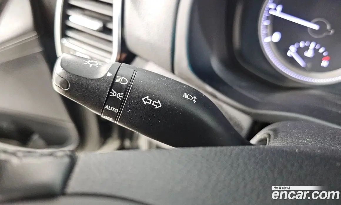 Hyundai Grandeur 2018 2.2 автомат (гидро), фото 18