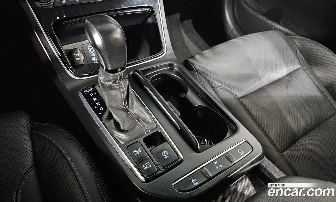 Hyundai Grandeur 2018 2.2 автомат (гидро), фото 9
