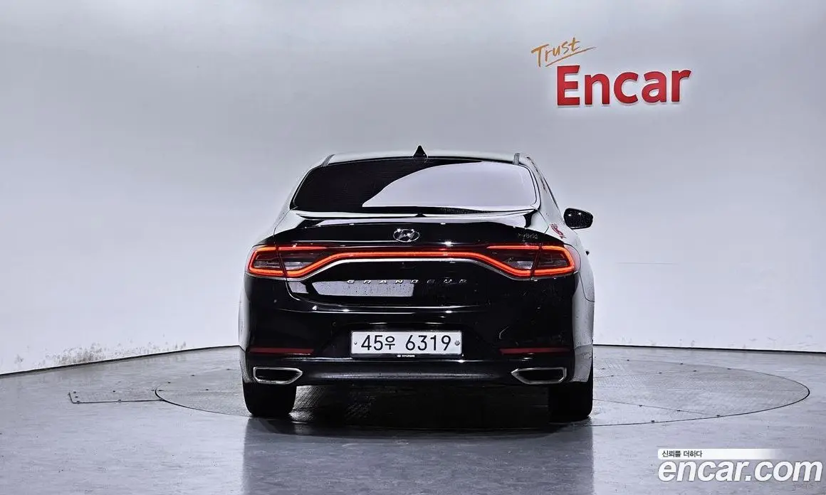 Hyundai Grandeur 2019 2.4 автомат (гидро), фото 4 Hyundai Grandeur 2019 2.4 автомат (гидро), фото 4