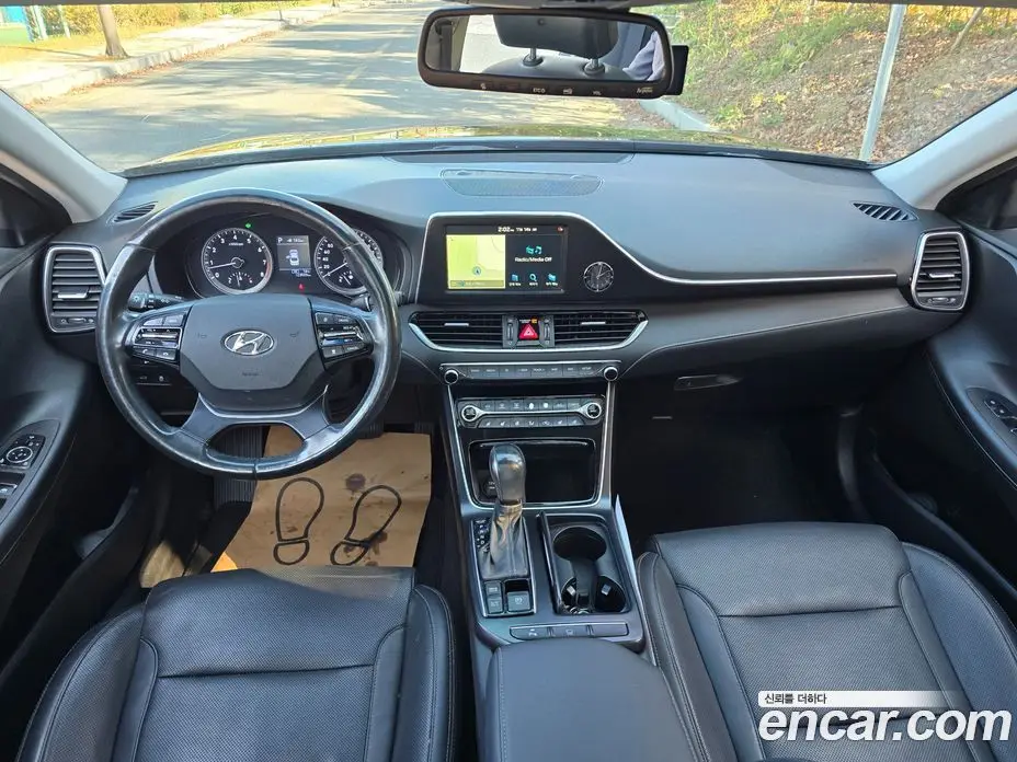 Hyundai Grandeur 2019 2.4 автомат (гидро), фото 10 Hyundai Grandeur 2019 2.4 автомат (гидро), фото 10