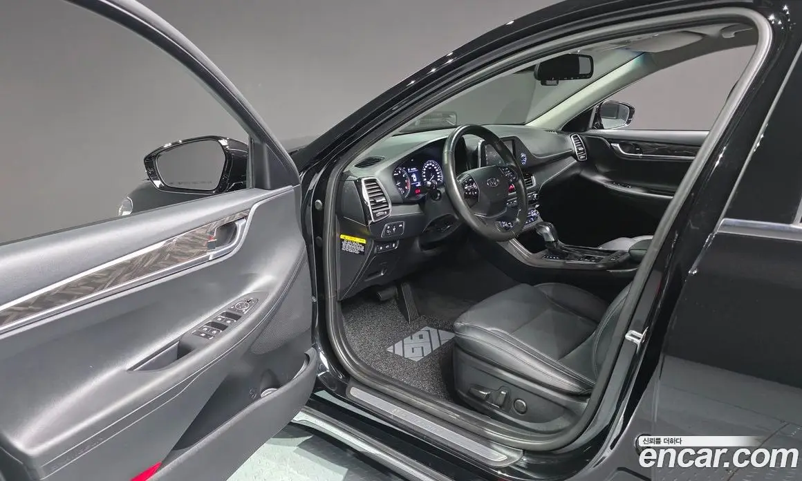 Hyundai Grandeur 2019 2.4 автомат (гидро), фото 11