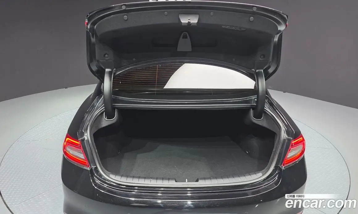 Hyundai Grandeur 2019 2.4 автомат (гидро), фото 20