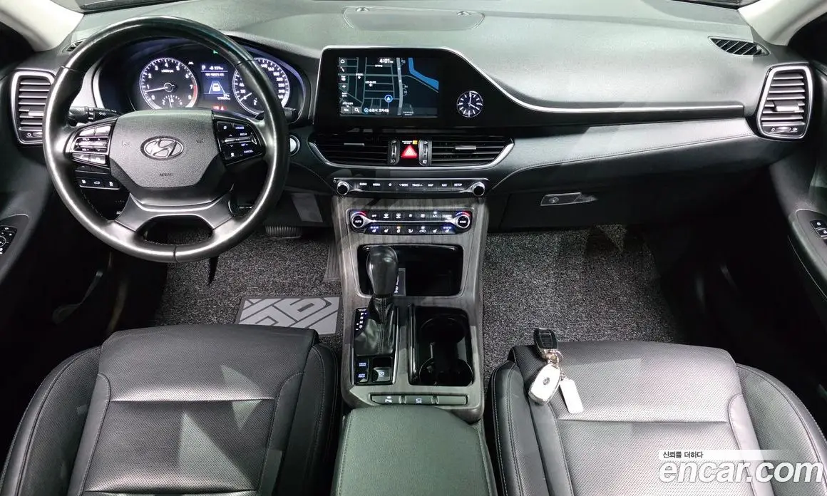 Hyundai Grandeur 2019 2.4 автомат (гидро), фото 7