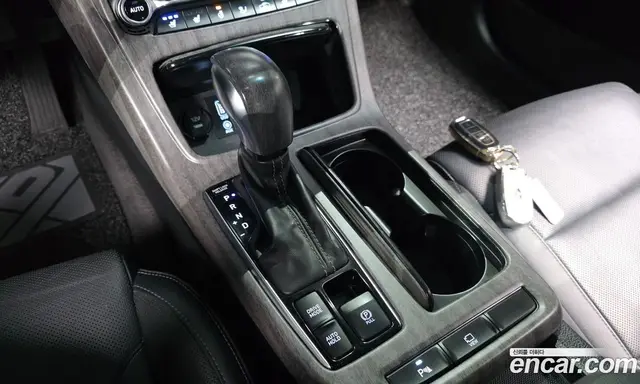 Hyundai Grandeur 2019 2.4 автомат (гидро), миниатюра 9