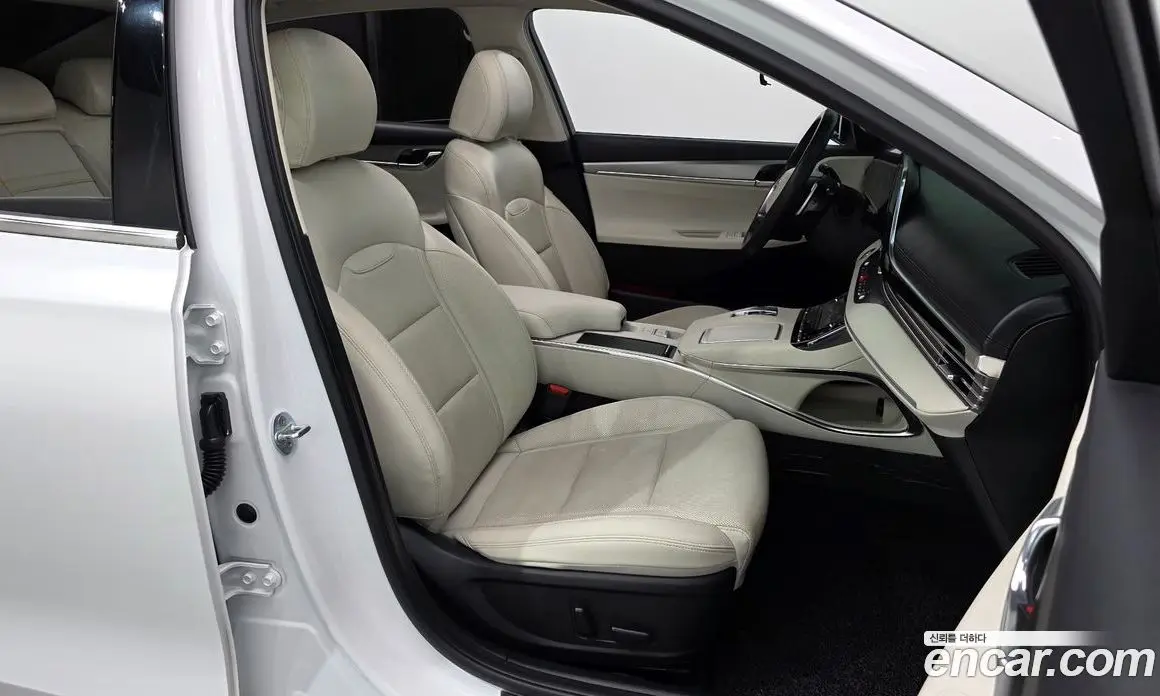 Hyundai Grandeur 2022 2.5 автомат (гидро), фото 11