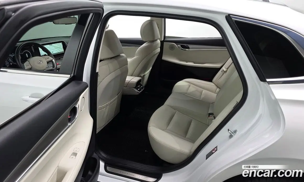 Hyundai Grandeur 2022 2.5 автомат (гидро), фото 12
