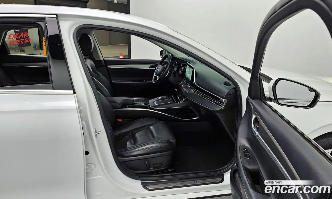 Hyundai Grandeur 2022 2.5 автомат (гидро), фото 11