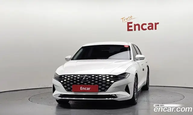 Hyundai Grandeur 2022 2.5 автомат (гидро), миниатюра 3