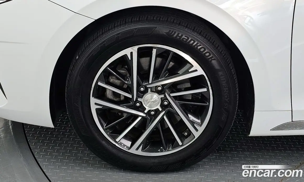 Hyundai Grandeur 2022 2.5 автомат (гидро), фото 5