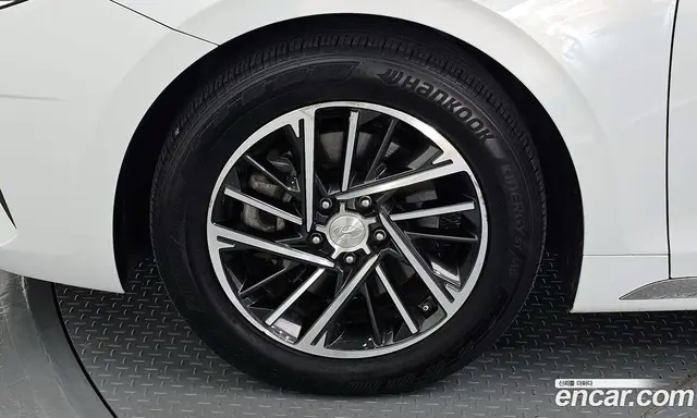Hyundai Grandeur 2022 2.5 автомат (гидро), миниатюра 5