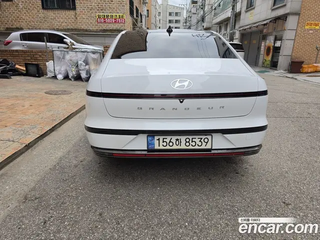 Hyundai Grandeur 2023 2.5 автомат (гидро), миниатюра 5