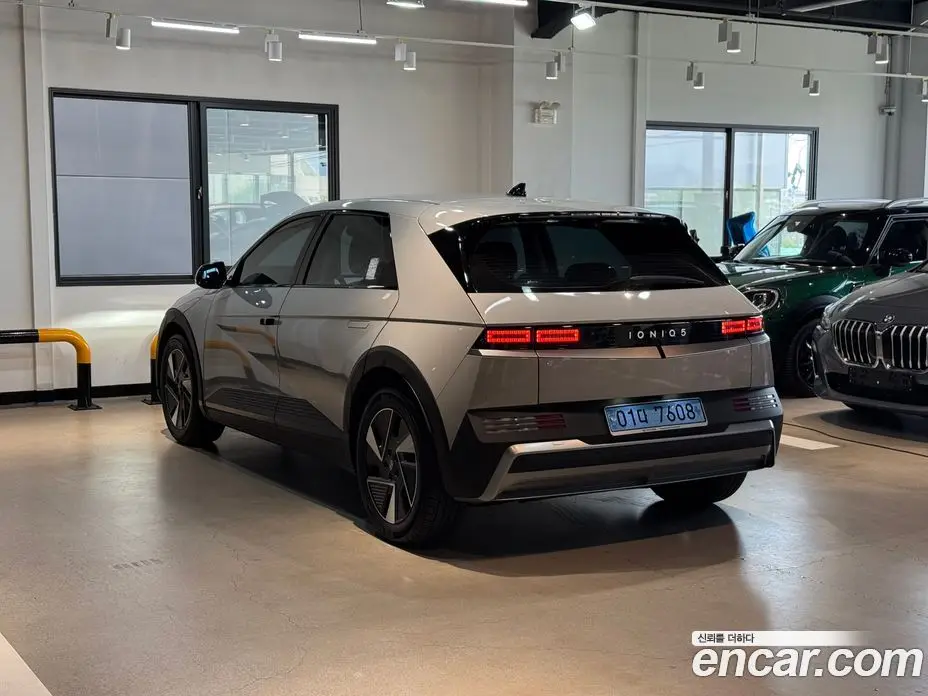 Hyundai Ioniq 5 2024 0.1 автомат (гидро), фото 6