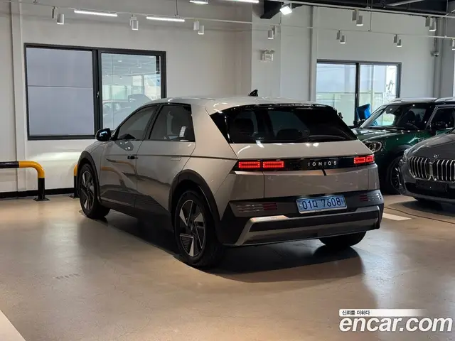 Hyundai Ioniq 5 2024 0.1 автомат (гидро), миниатюра 6