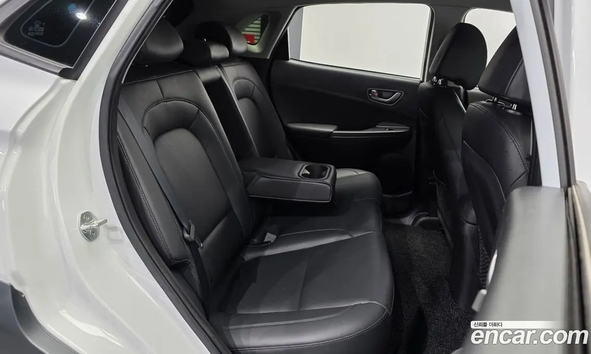 Hyundai Kona 2018 0.2 автомат (гидро), фото 18 Hyundai Kona 2018 0.2 автомат (гидро), фото 18