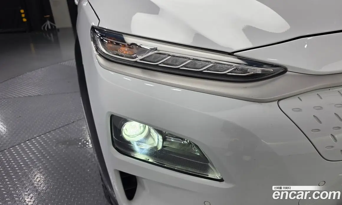 Hyundai Kona 2018 0.2 автомат (гидро), фото 8 Hyundai Kona 2018 0.2 автомат (гидро), фото 8