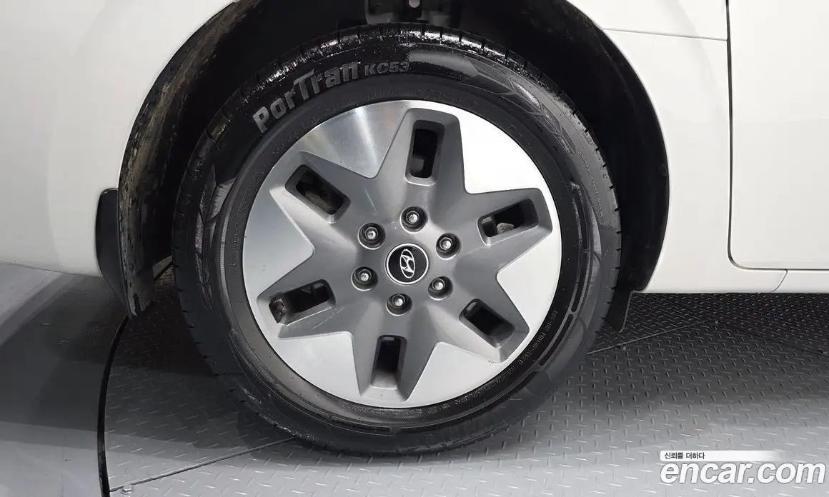 Hyundai Staria 2021 2.2 автомат (гидро), фото 5 Hyundai Staria 2021 2.2 автомат (гидро), фото 5