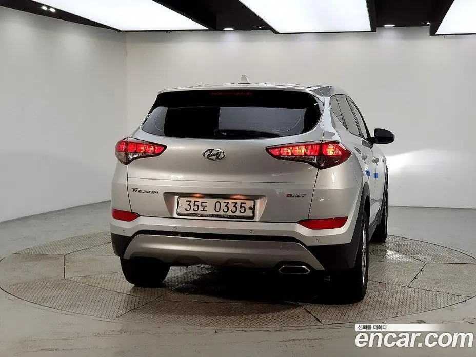 Hyundai Tucson 2016 1.7 автомат (гидро), фото 4