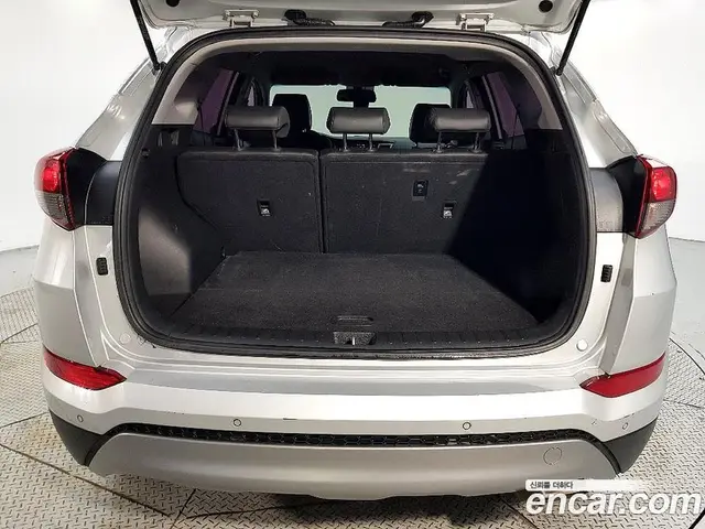 Hyundai Tucson 2016 1.7 автомат (гидро), миниатюра 7