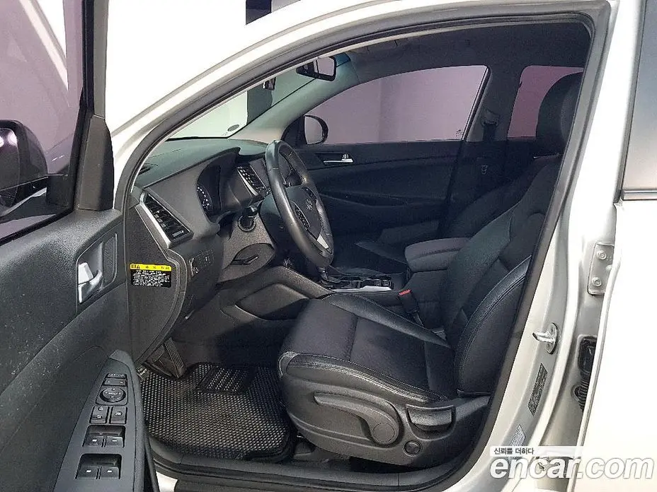 Hyundai Tucson 2016 1.7 автомат (гидро), фото 10