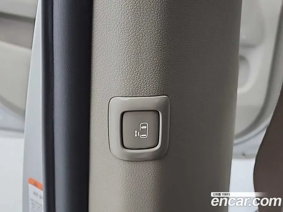 Kia Carnival 2016 3.3 автомат (гидро), фото 14 Kia Carnival 2016 3.3 автомат (гидро), фото 14