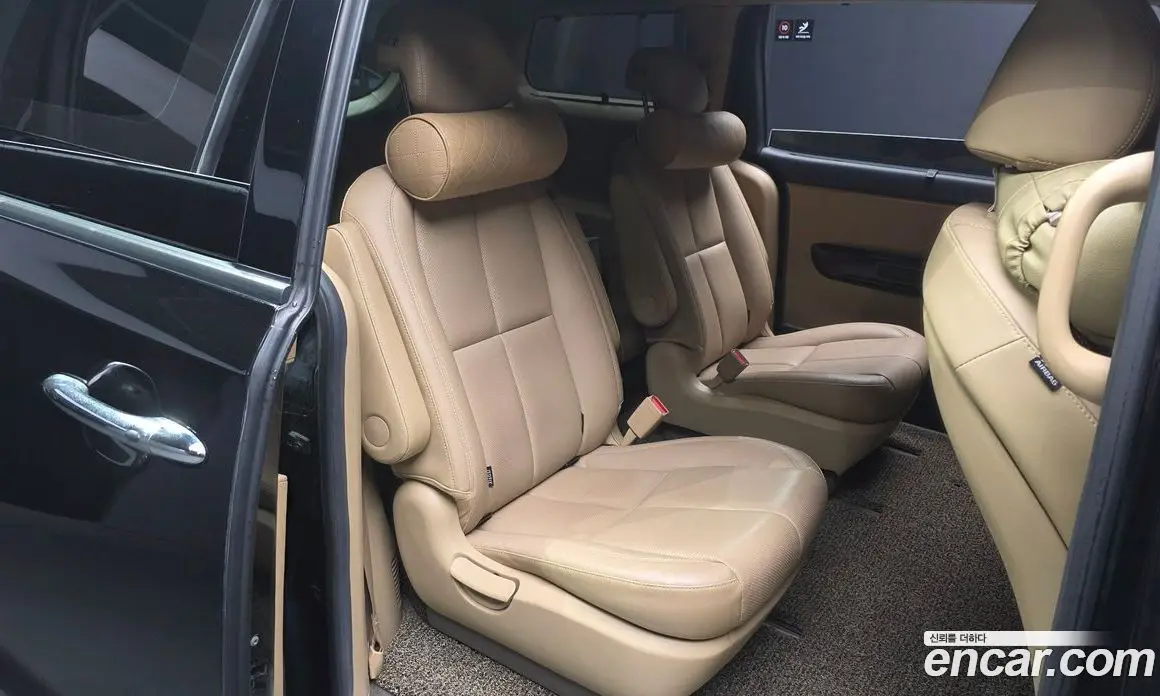 Kia Carnival 2017 2.2 автомат (гидро), фото 16 Kia Carnival 2017 2.2 автомат (гидро), фото 16
