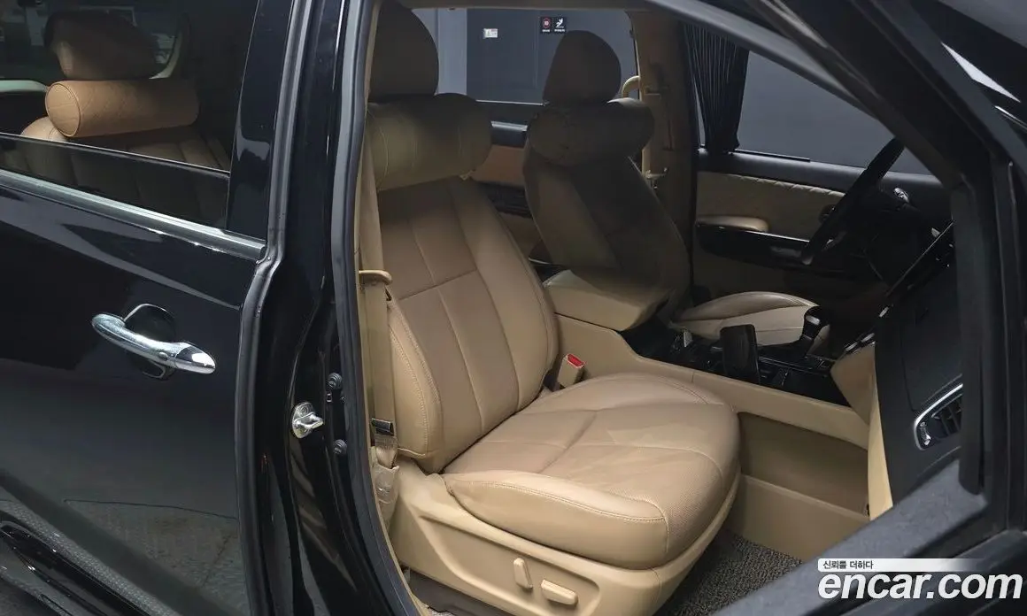 Kia Carnival 2017 2.2 автомат (гидро), фото 18 Kia Carnival 2017 2.2 автомат (гидро), фото 18