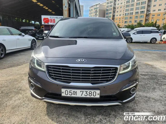Kia Carnival 2017 2.2 автомат (гидро), миниатюра 2 Kia Carnival 2017 2.2 автомат (гидро), миниатюра 2