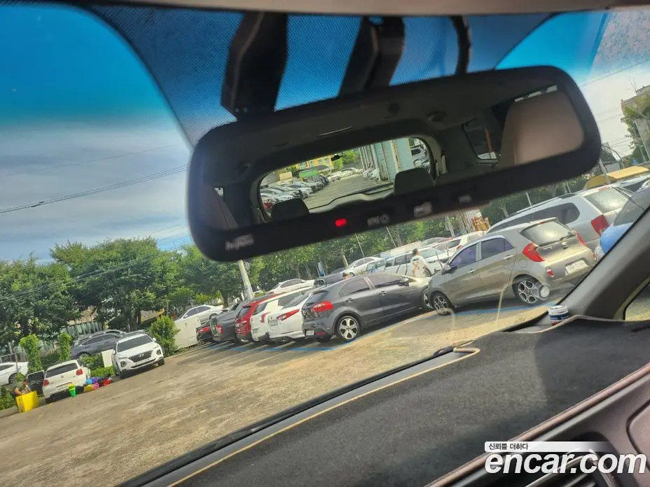 Kia Carnival 2017 2.2 автомат (гидро), фото 13 Kia Carnival 2017 2.2 автомат (гидро), фото 13