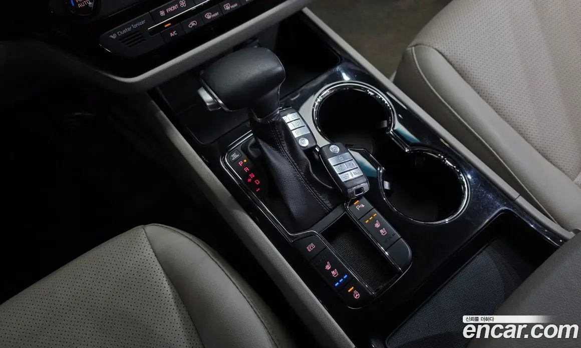 Kia Carnival 2018 2.2 автомат (гидро), фото 12 Kia Carnival 2018 2.2 автомат (гидро), фото 12