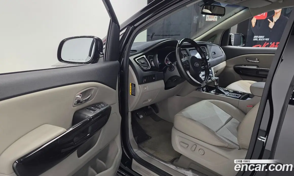 Kia Carnival 2018 2.2 автомат (гидро), фото 13 Kia Carnival 2018 2.2 автомат (гидро), фото 13