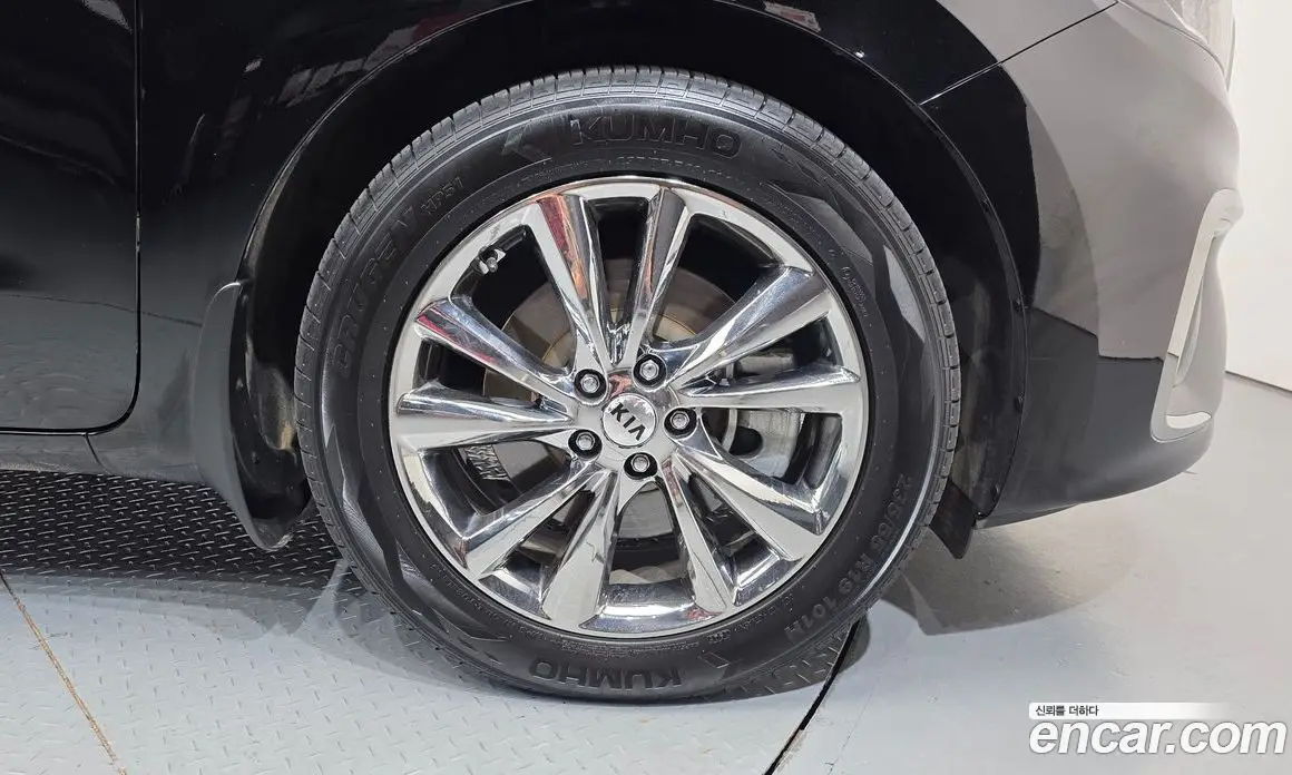 Kia Carnival 2018 2.2 автомат (гидро), фото 5 Kia Carnival 2018 2.2 автомат (гидро), фото 5