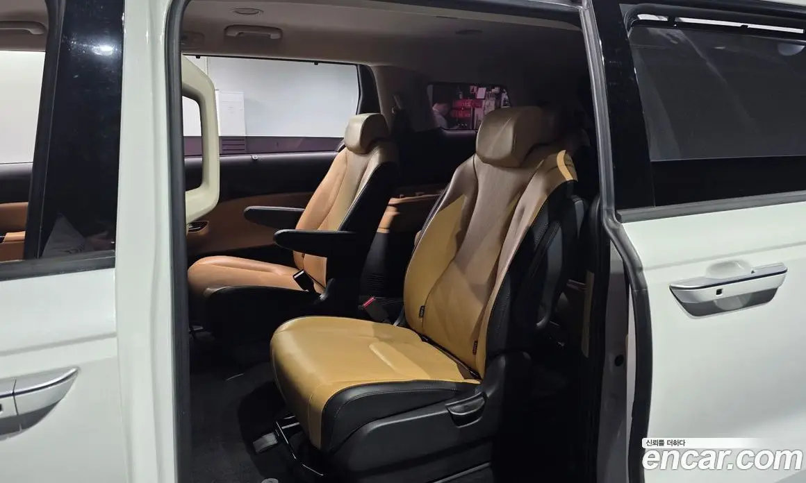 Kia Carnival 2020 2.2 автомат (гидро), фото 12